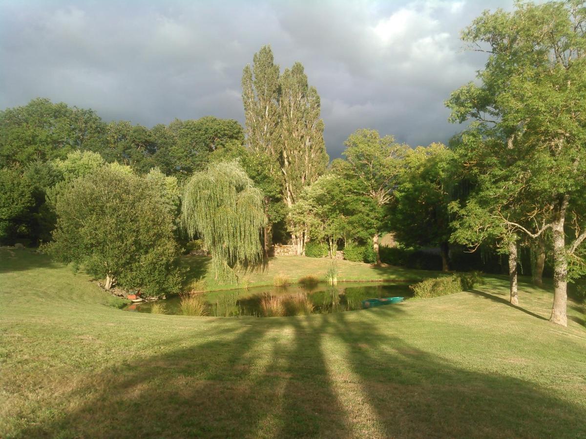 Le Chateau De Vernieres Talizat Buitenkant foto