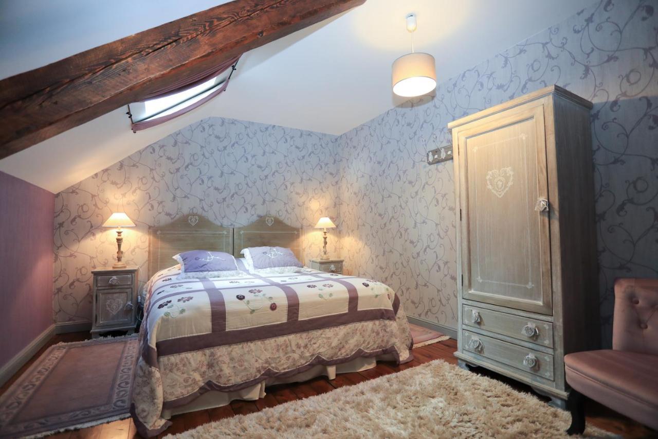 Le Chateau De Vernieres Talizat Kamer foto